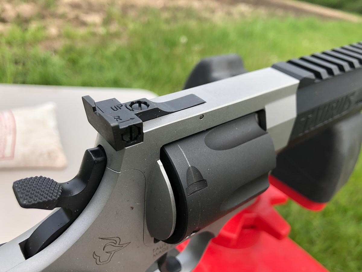 Taurus Raging Hunter