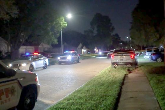 Police Impersonators: Home Invader Shoots His Partner, Then Is Shot Dead By Homeowner